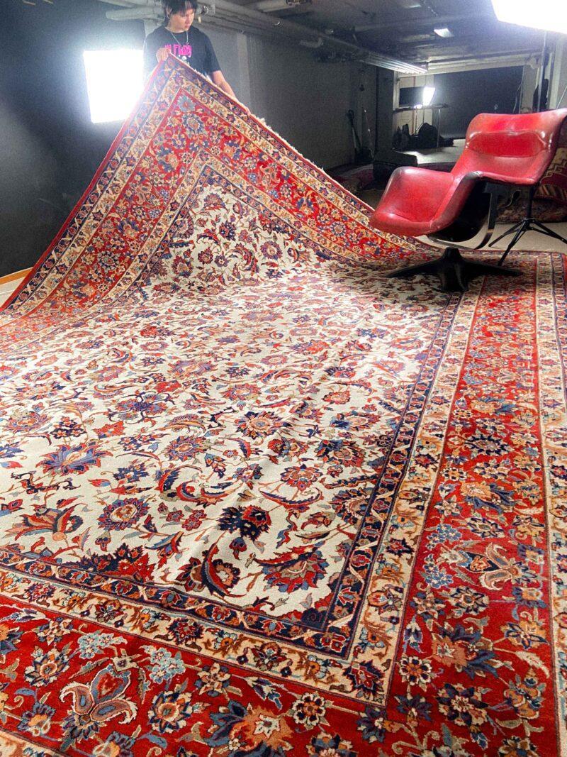 palatsikokoinen vaalea isfahan 1960 luvulta  405 x 305 cm