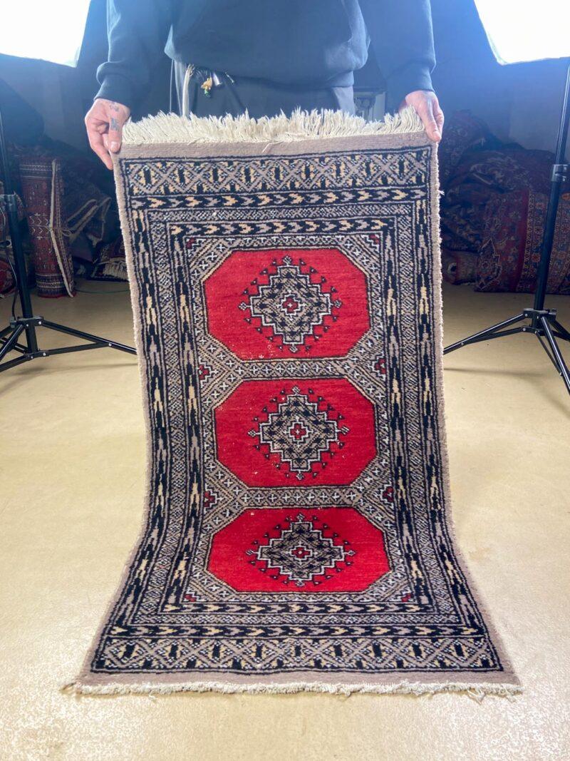 maanläheinen buhara 118 x 64 cm