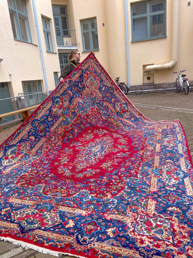 palatsikokoinen elegantti kirman 1970 luvulta  410 x 295 cm