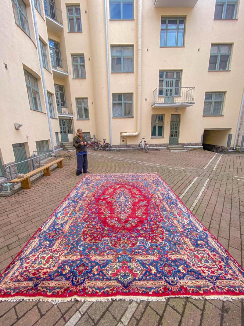 palatsikokoinen elegantti kirman 1970 luvulta  410 x 295 cm