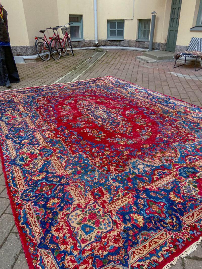 palatsikokoinen elegantti kirman 1970 luvulta  410 x 295 cm