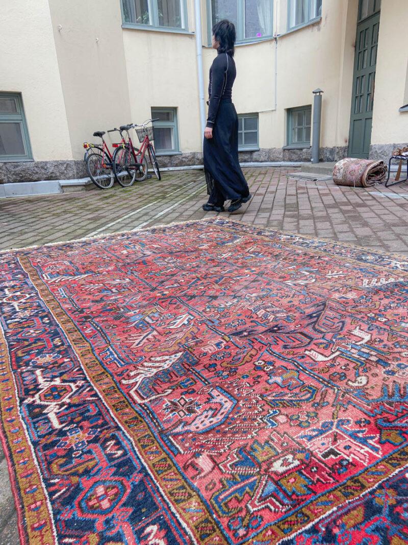 puoliantiikkinen pastelli heriz 1940 luvulta 330 x 230 cm