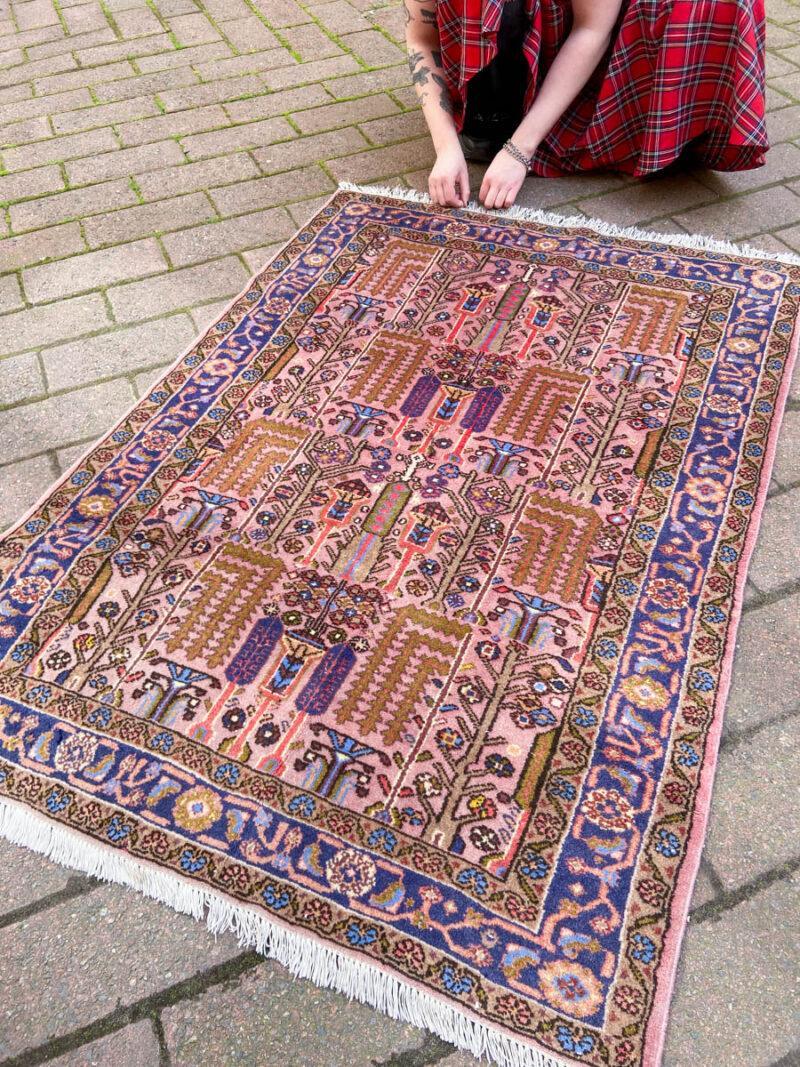 uniikki ja vaaleanpunainen lilihan 140 x 100 cm