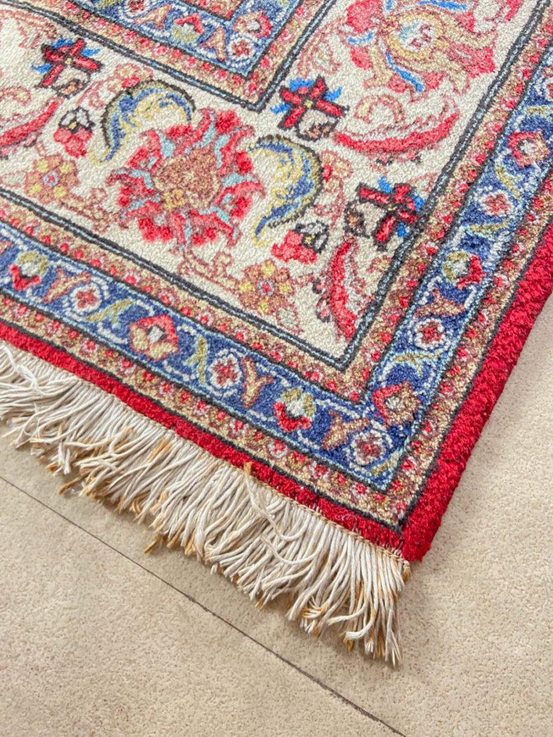 tyrmäävä tabriz 1970 luvulta  350 x 240 cm (kopio)