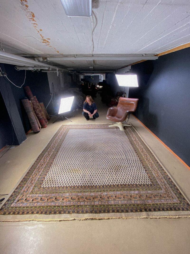 lähes neliönmallinen maanläheinen sarouk mir 305 x 260 cm