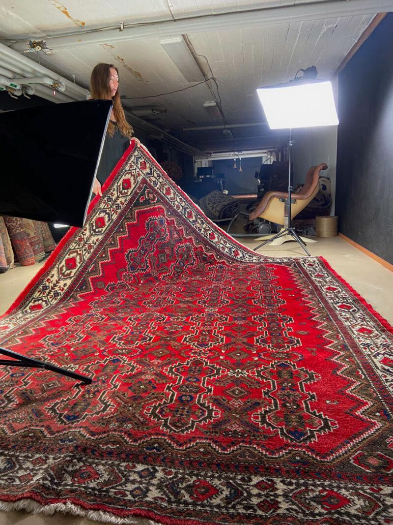 tyrmäävä malayer 1970 luvulta  330 x 225 cm