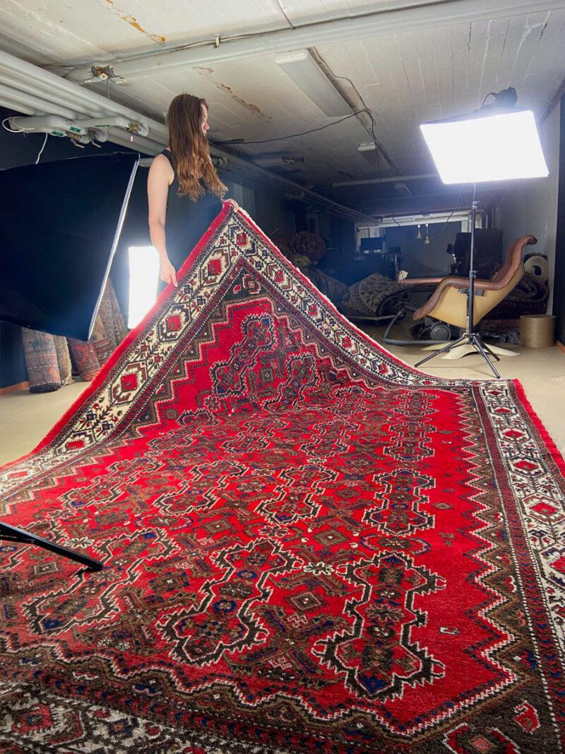tyrmäävä malayer 1970 luvulta  330 x 225 cm
