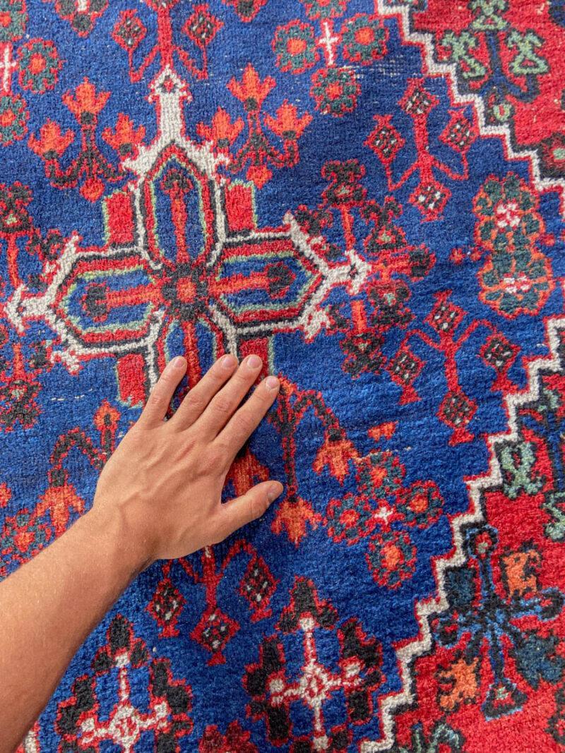 palatsikokoinen tyrmäävän tumma shiraz 383 x 277 cm