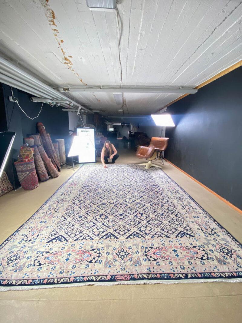palatsikokoinen pastelli kasmir silkillä  370 x 240 cm