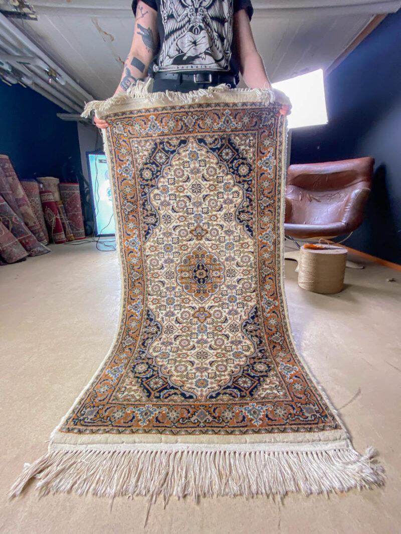 maanläheisen harmoninen tabriz 135 x 70 cm