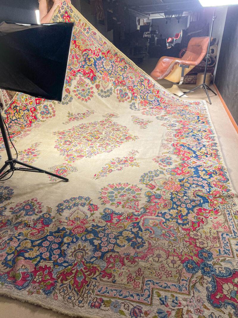 tyrmäävä palatsikokoinen pastelli kirman  375 x 275 cm