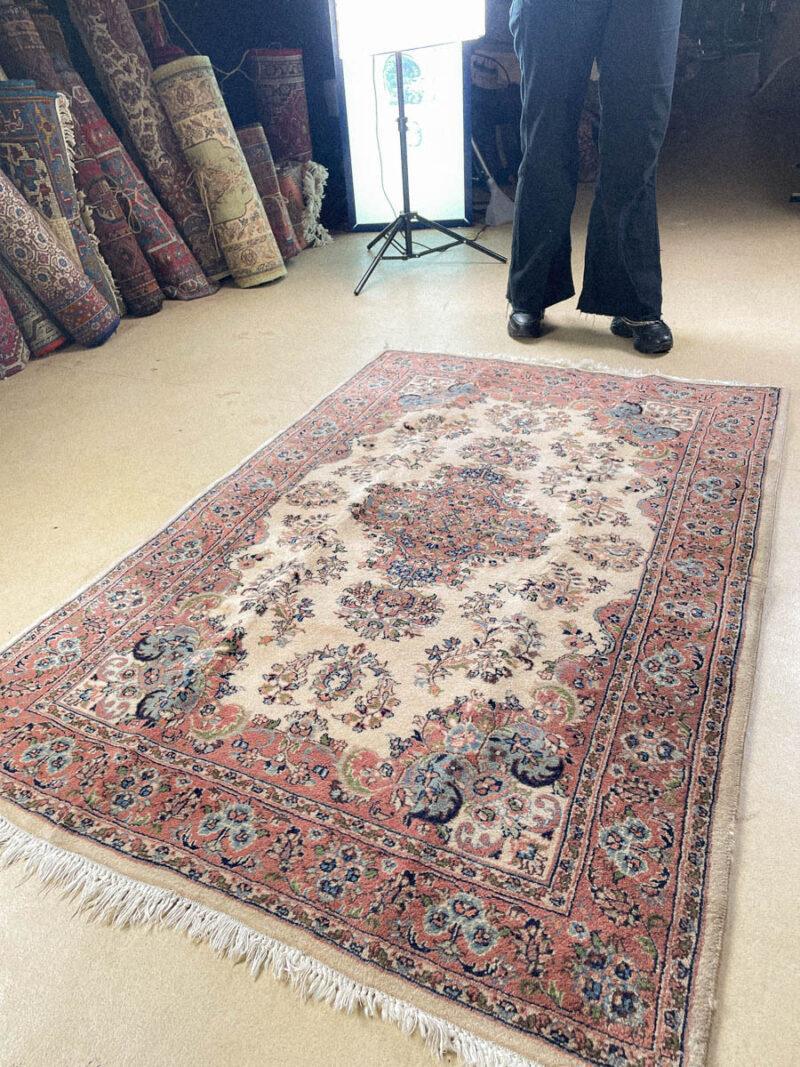 tyrmäävän yksityiskohtainen sarouk 183 x 121 cm