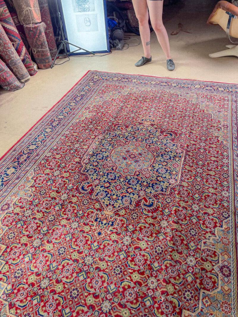 eläinteemainen kazakki silkillä  240 x 140 cm