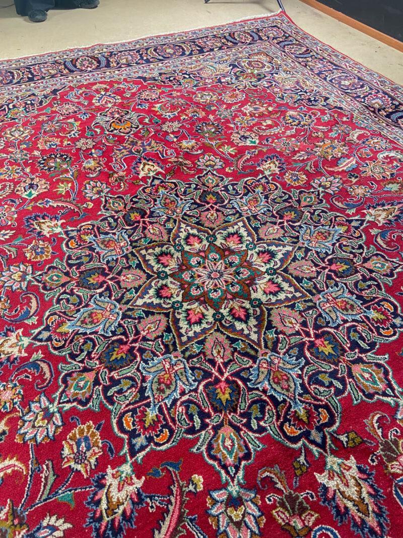 tyrmäävä palatsikokoinen keshan  370 x 285 cm (kopio)