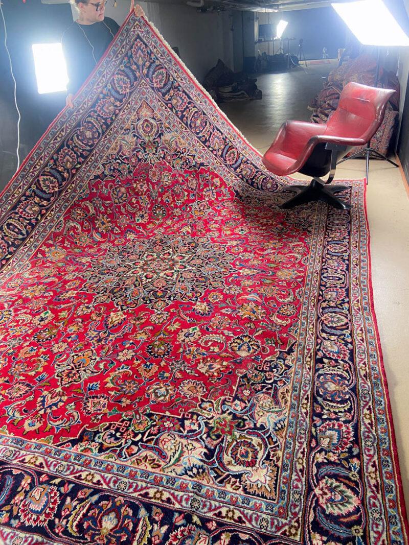 tyrmäävä palatsikokoinen keshan  370 x 285 cm (kopio)