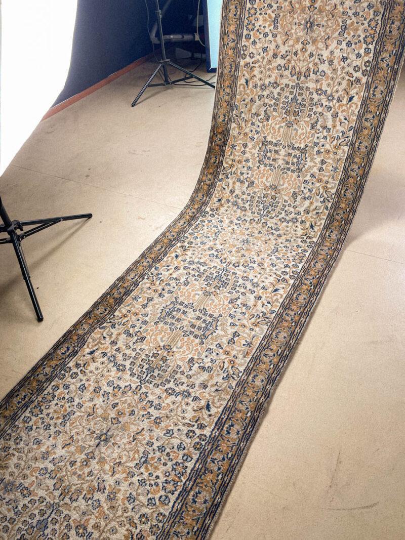 maanläheisen vaalea tabriz käytävämatto – 335 x 81 cm (kopio)