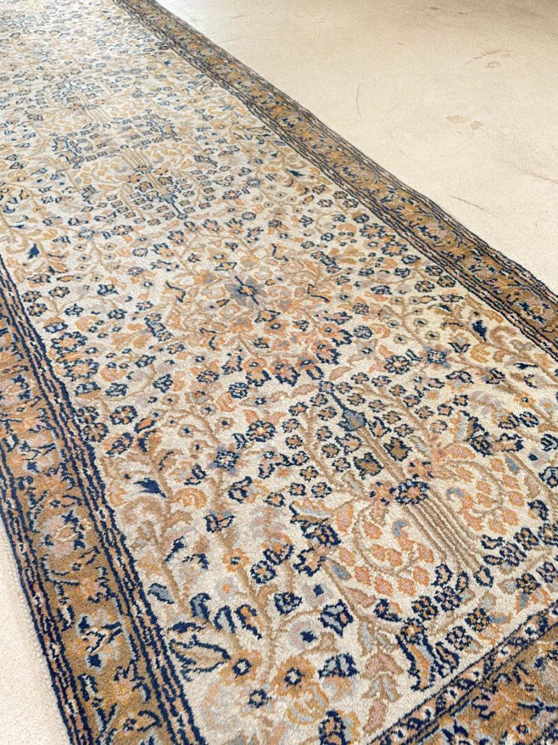 maanläheisen vaalea tabriz käytävämatto – 335 x 81 cm (kopio)