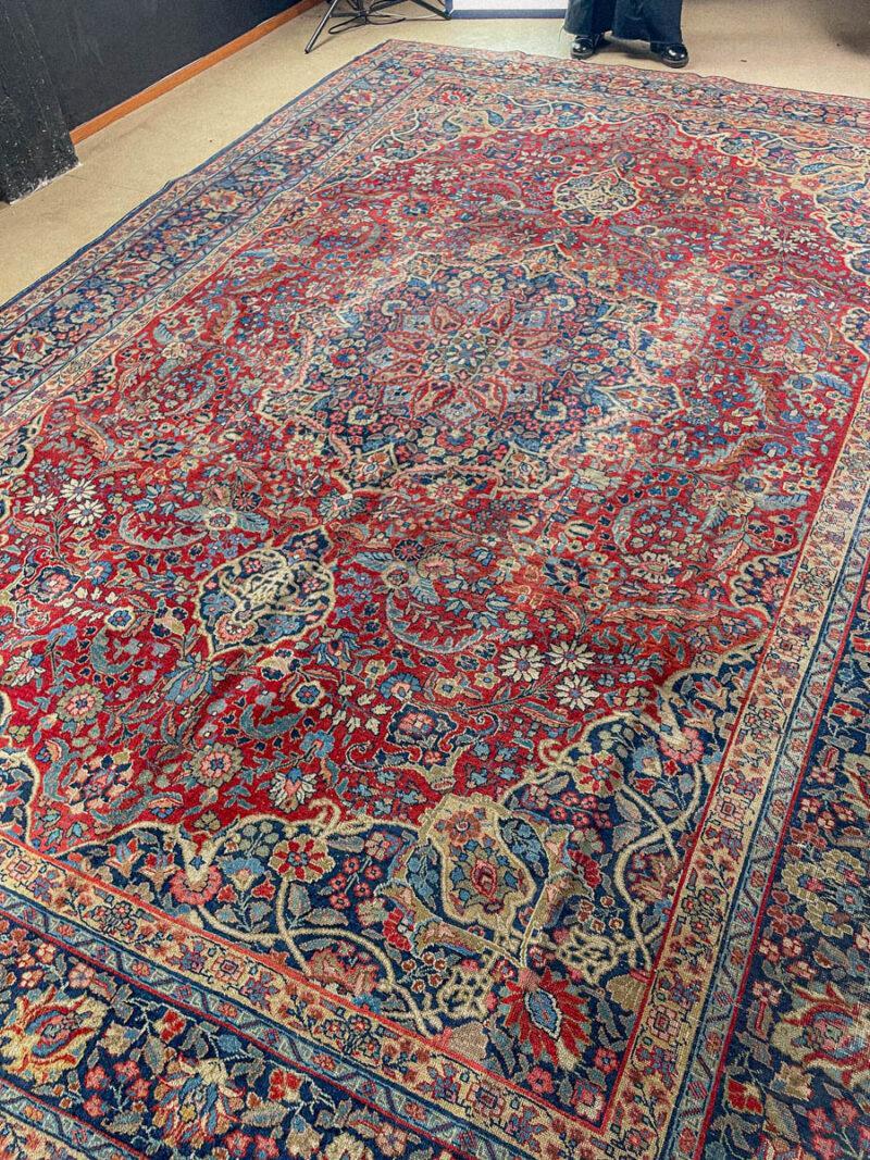 Äärimmäisen yksityiskohtainen palatsikokoinen meshed  400 x 285 cm