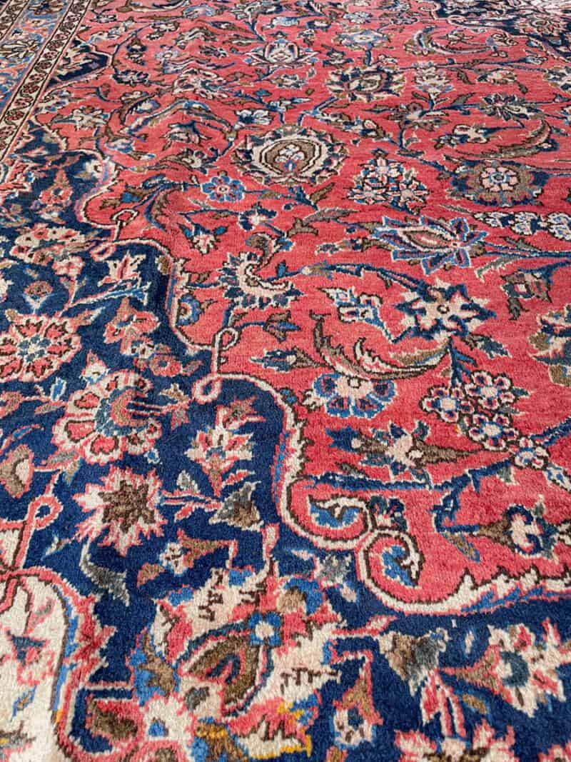 tyrmäävä palatsikokoinen keshan 1970 luvulta  410 x 320 cm
