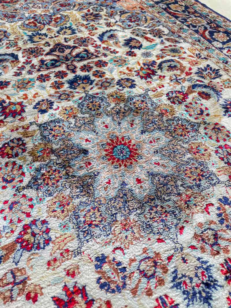 silkki silkillä runollisen sädehtivä ghom 200 x 139 cm