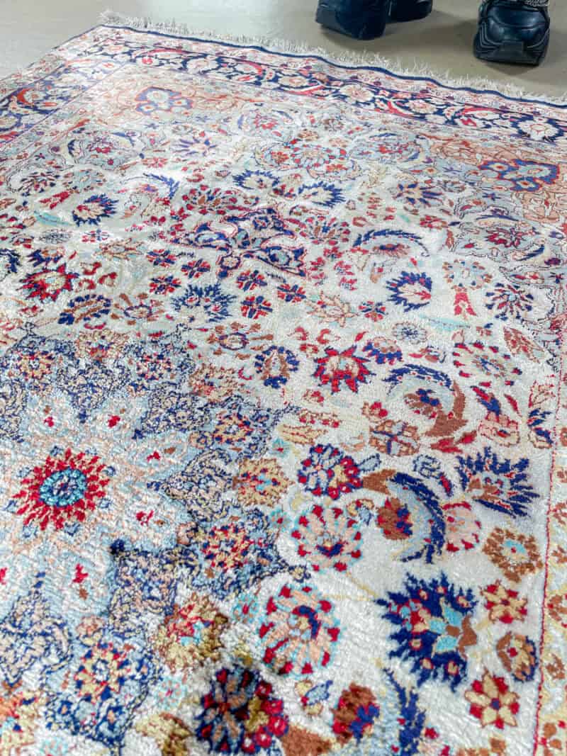 silkki silkillä runollisen sädehtivä ghom 200 x 139 cm