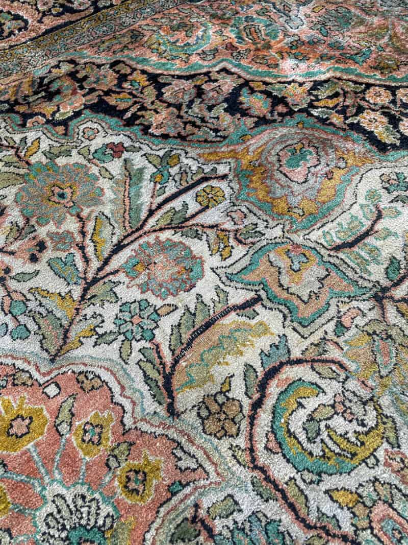 silkkimatto vehmainen paratiisi ghom 345 x 237 cm
