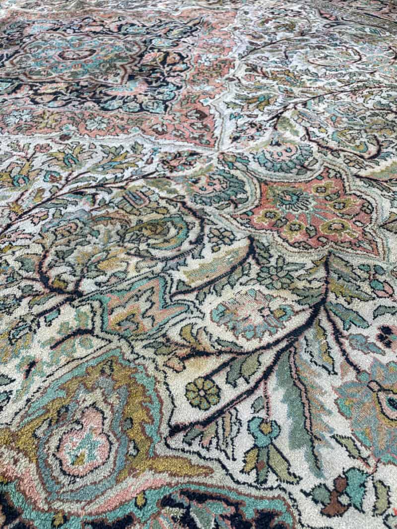 silkkimatto vehmainen paratiisi ghom 345 x 237 cm
