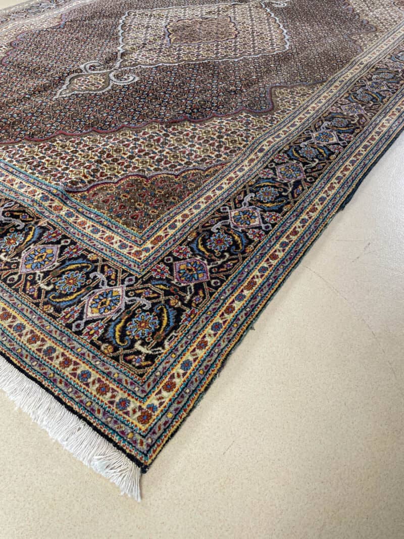 viininpunainen harmoninen tabriz 295 x 200 cm (kopio)