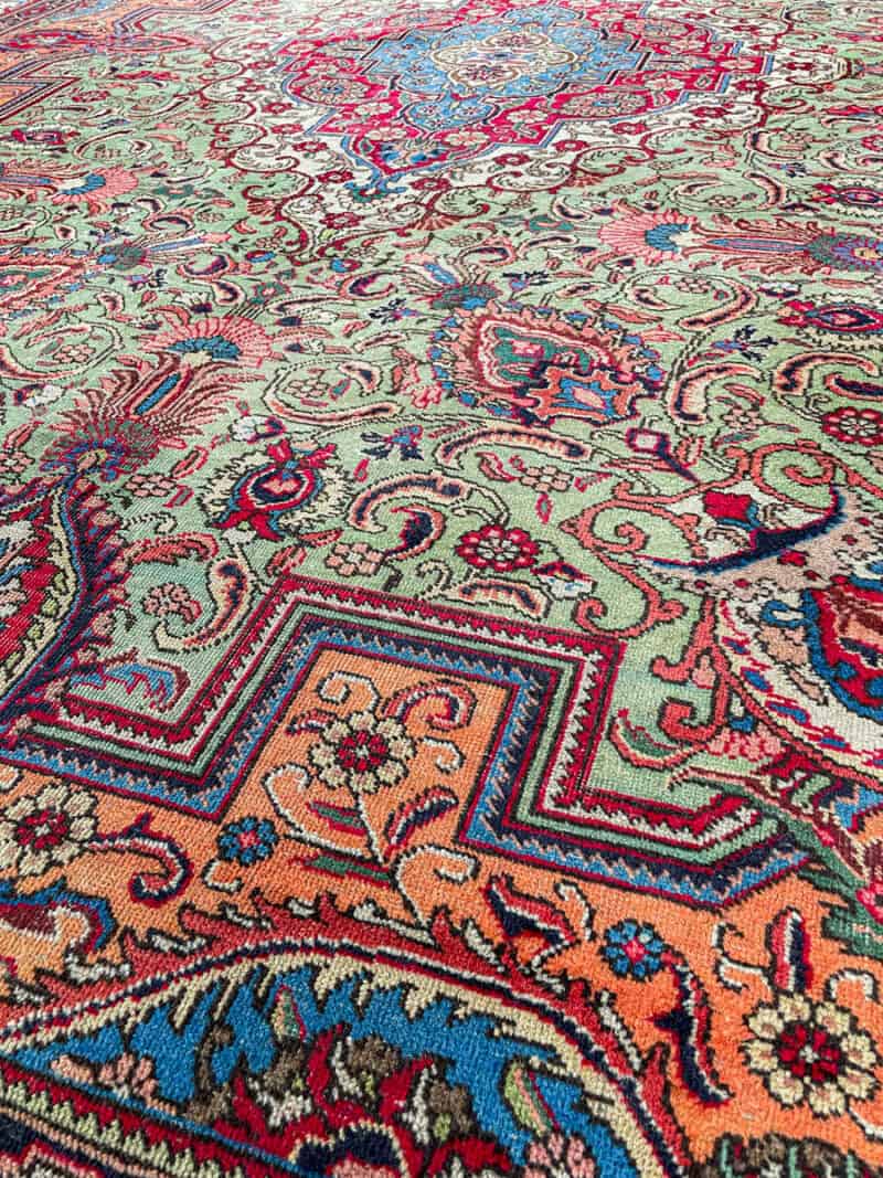 tyrmäävä tabriz 1970 luvulta 315 x 215 cm