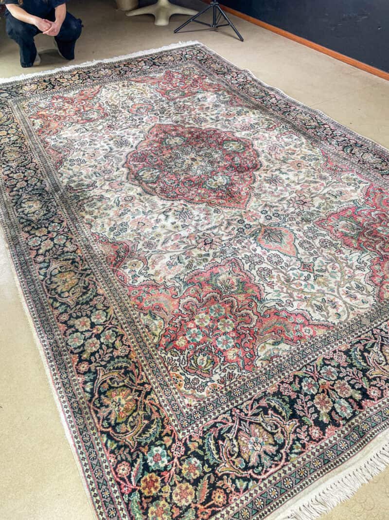 silkkimatto vehmainen paratiisi ghom 1970 luvulta 335 x 210 cm