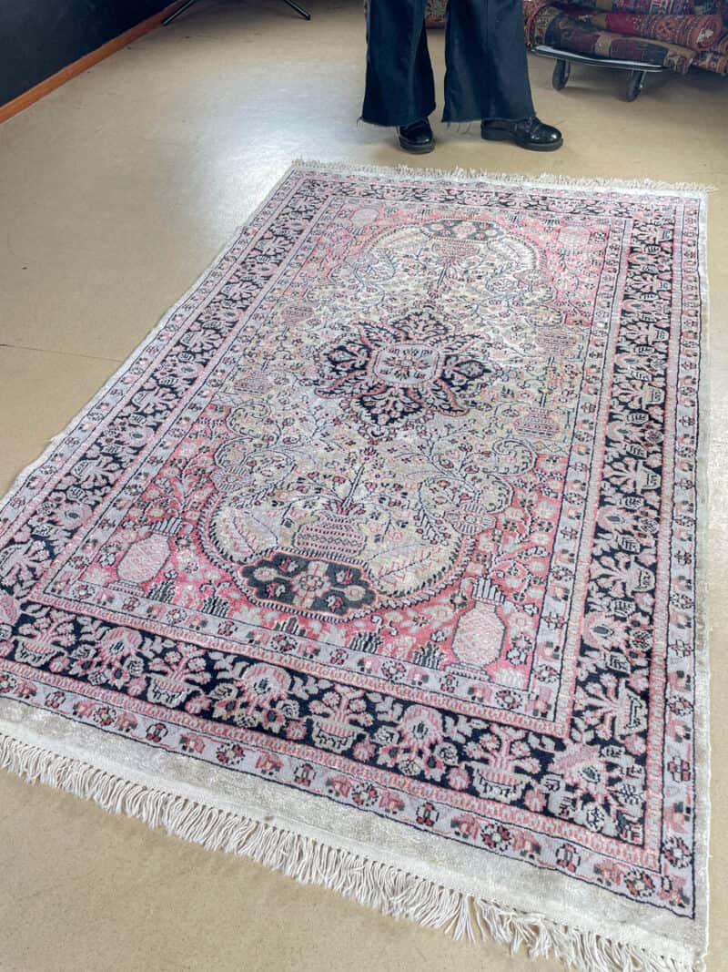 silkkimatto lumoava vaaleanpunainen puutarha ghom 147 x 91 cm (kopio)