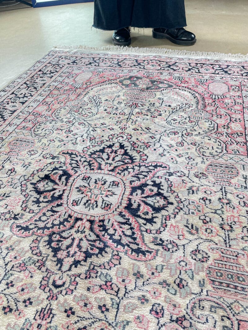 silkkimatto lumoava vaaleanpunainen puutarha ghom 147 x 91 cm (kopio)