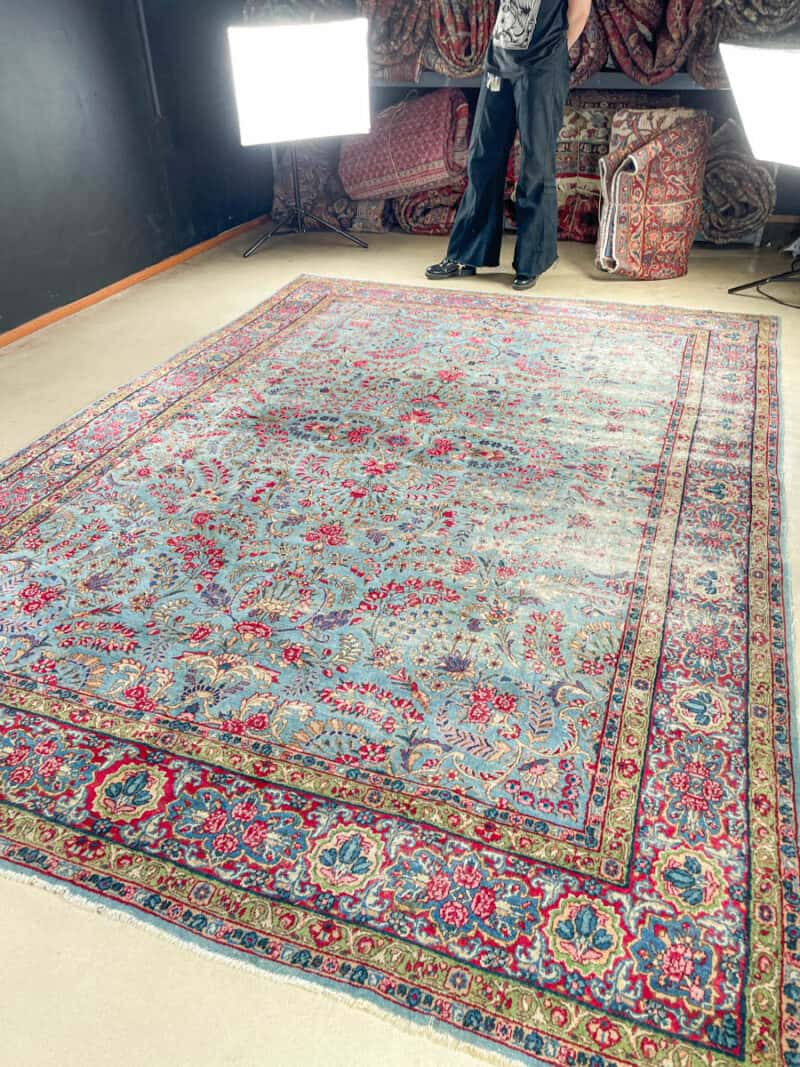 puoliantiikkinen taivaansininen kirman 1940 luvulta 340 x 243 cm
