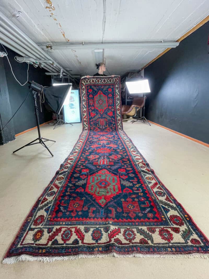yönsininen hamadan käytävämatto 1970 luvulta 416 x 107 cm