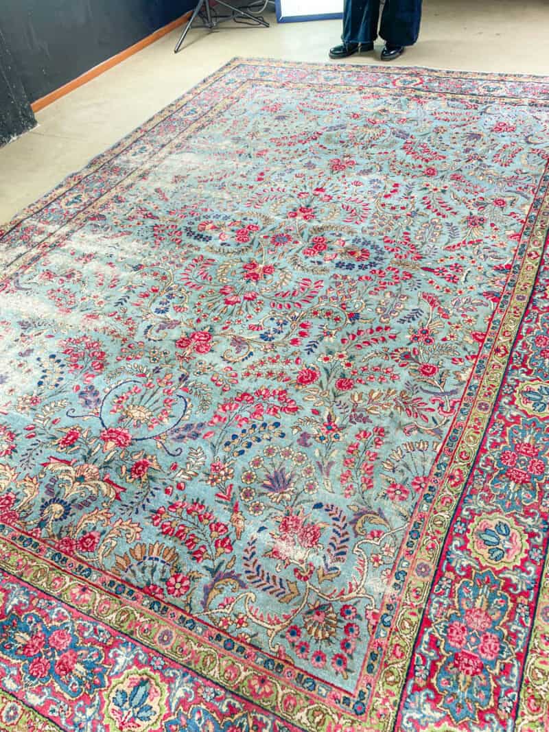 puoliantiikkinen taivaansininen kirman 1940 luvulta 340 x 243 cm