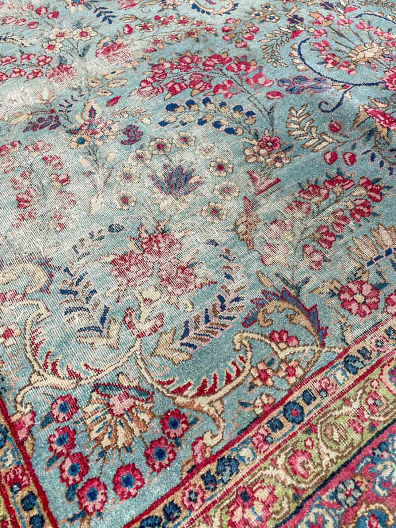 puoliantiikkinen taivaansininen kirman 1940 luvulta 340 x 243 cm