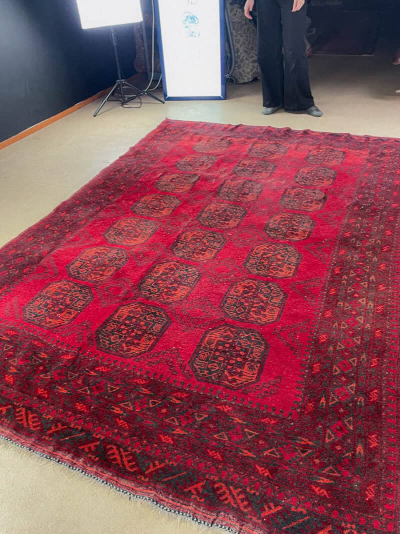 tummanpunainen afgaanimatto 1960 luvulta 285 x 214 cm (kopio)