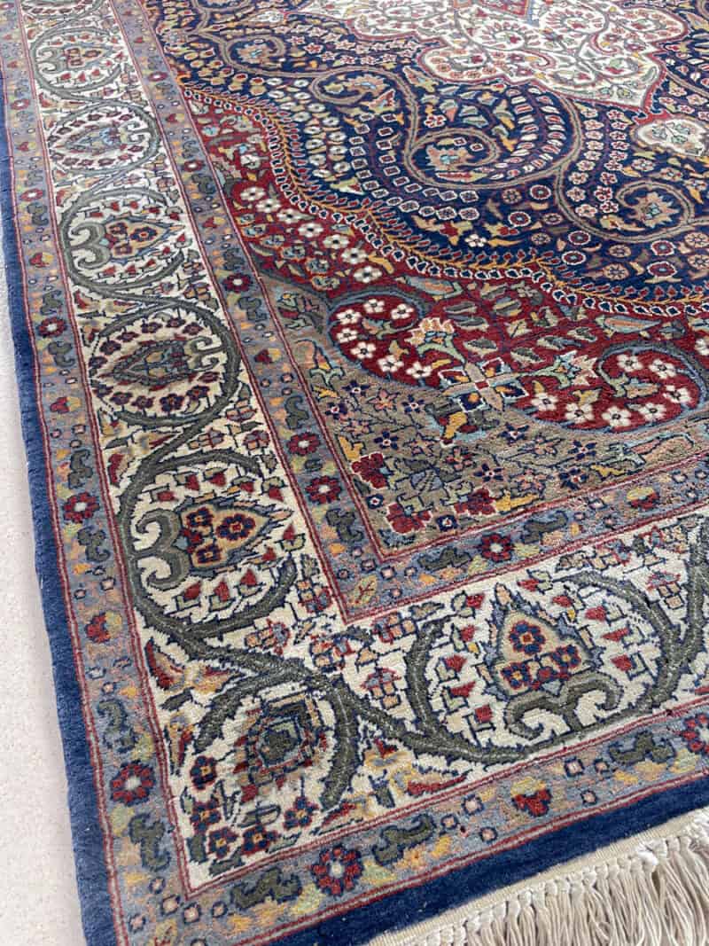 erittäin yksityiskohtainen sininen ghom 223 x 140 cm