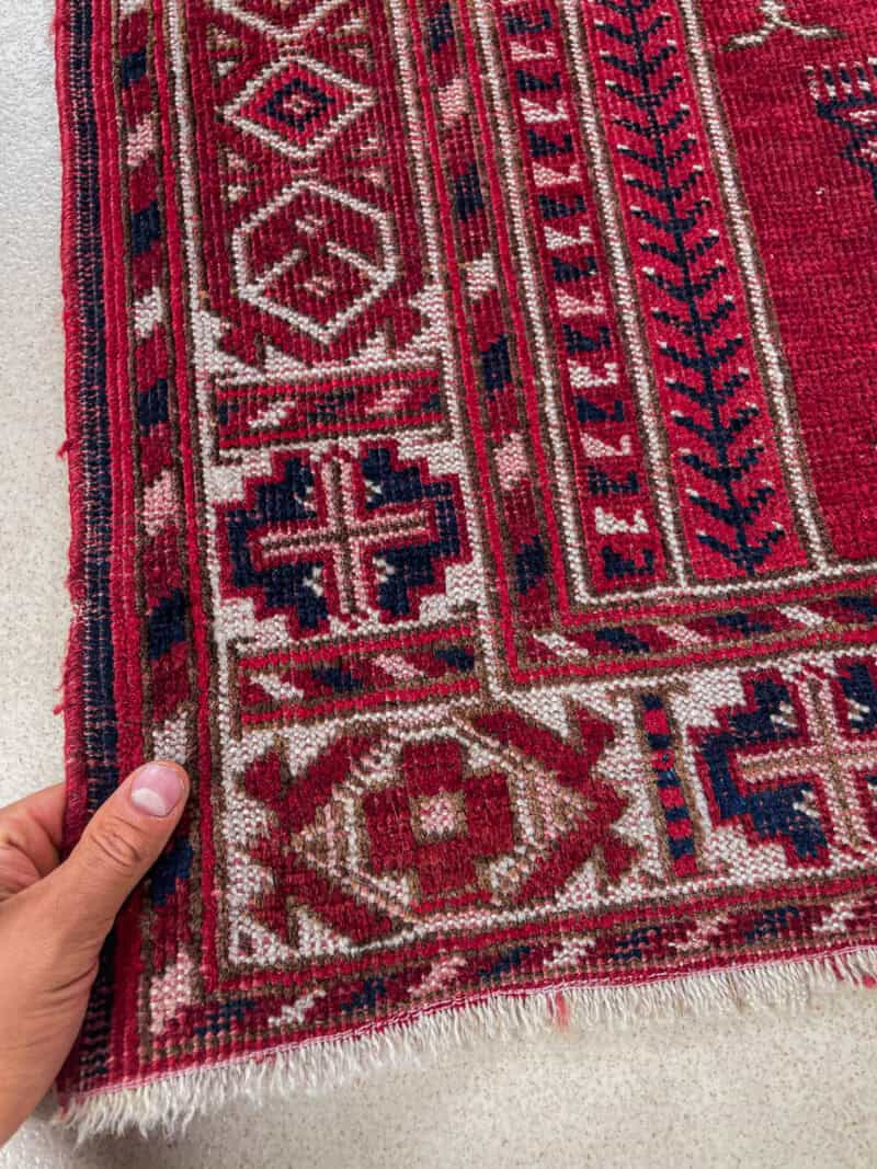 upea tummanpunainen balutsi 92 x 72 cm (kopio)
