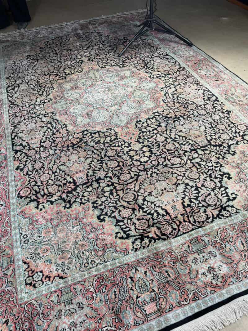 silkkimatto pastellinen paratiisi ghom 310 x 210 cm