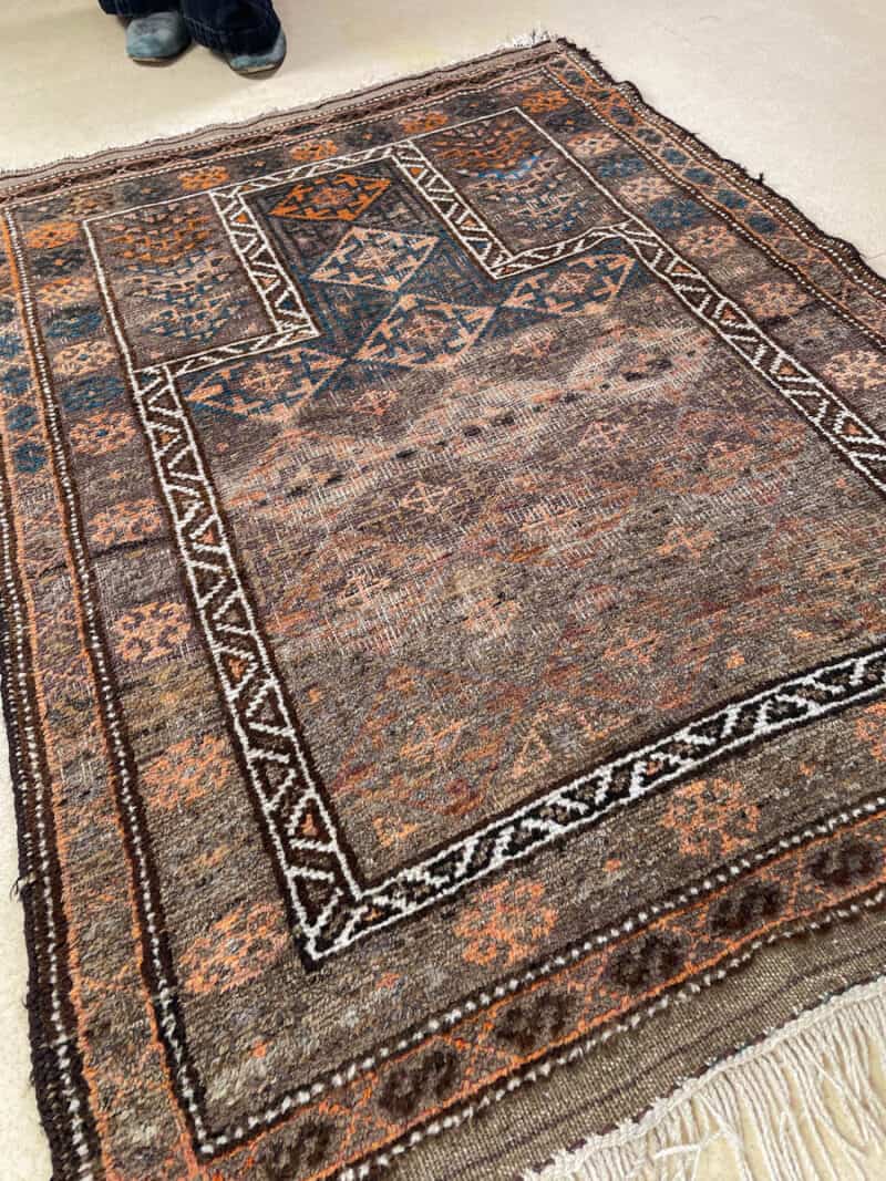 tumma puoliantiikki afgaanimatto 135 x 92 cm (kopio)