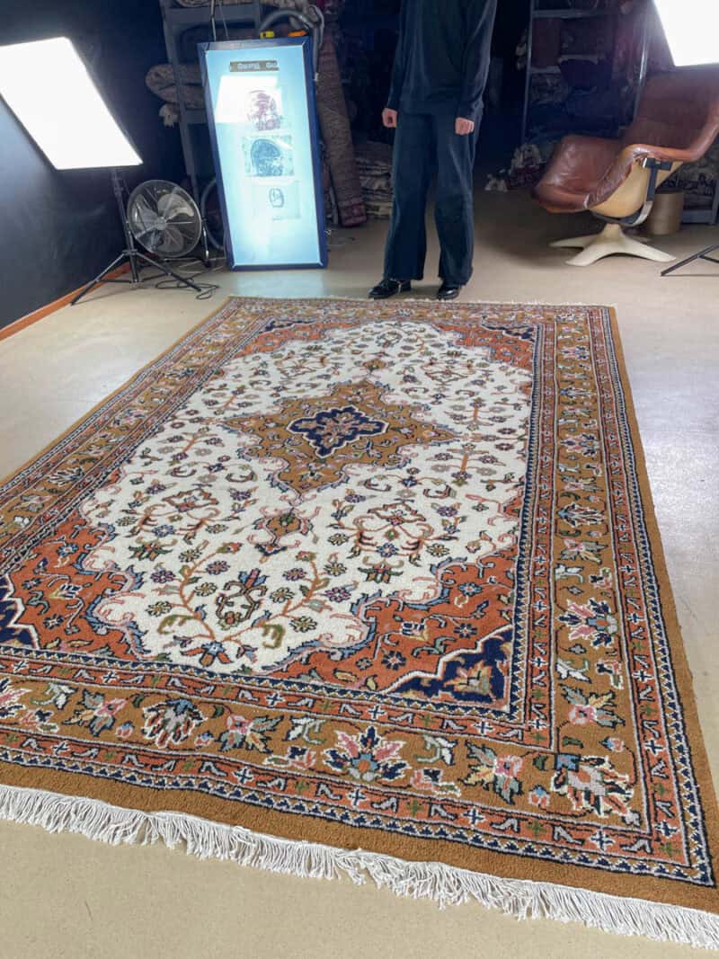 kauniin maanläheinen ghom 300 x 200 cm