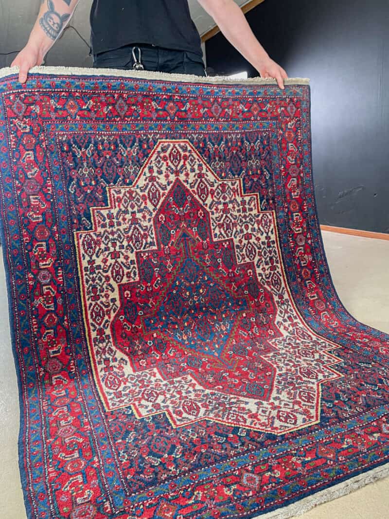 yksityiskohtainen maanläheinen bijar 200 x 135 cm (kopio)