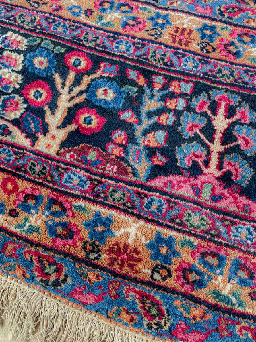 häikäisevä palatsikokoinen meshed 1960 luvulta signeerattu  430 x 315 cm