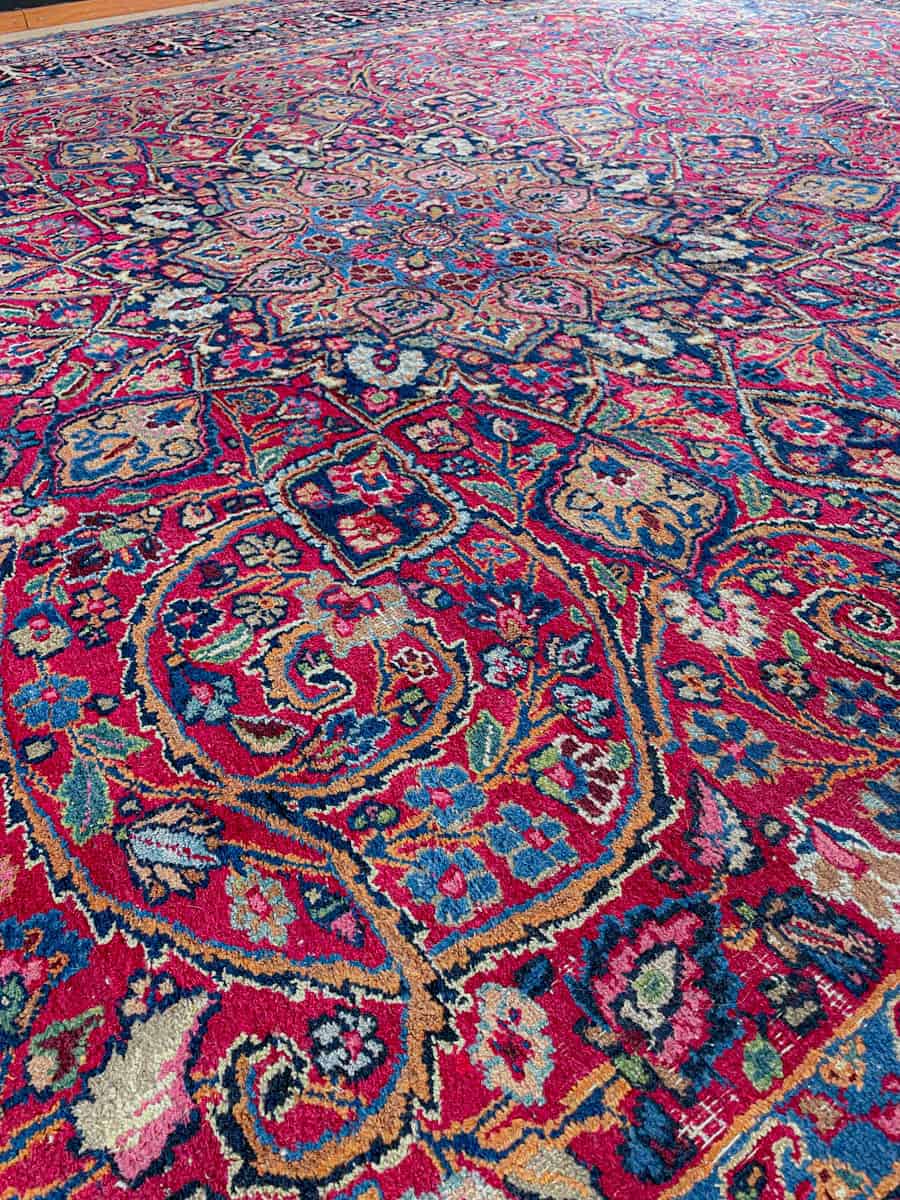 häikäisevä palatsikokoinen meshed 1960 luvulta signeerattu  430 x 315 cm