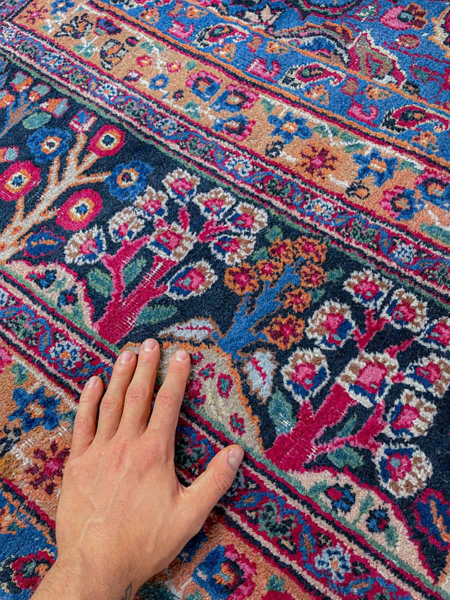 häikäisevä palatsikokoinen meshed 1960 luvulta signeerattu  430 x 315 cm