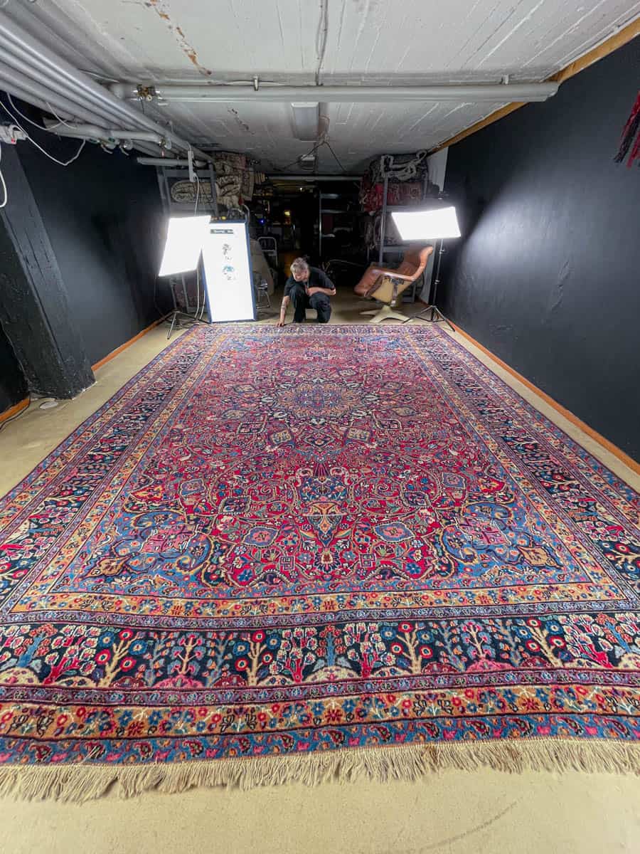 häikäisevä palatsikokoinen meshed 1960 luvulta signeerattu  430 x 315 cm