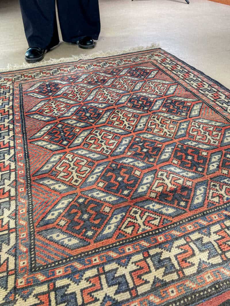 tyrmäävä puoliantiikki shirvan 209 x 148 cm (kopio)