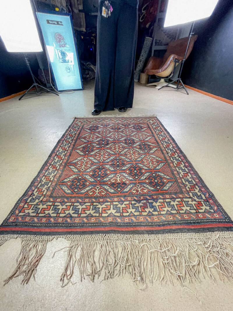 tyrmäävä puoliantiikki shirvan 209 x 148 cm (kopio)