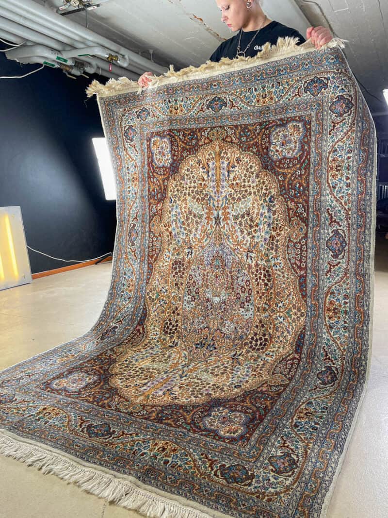 ennennäkemättömän pikkutarkka elämänpuu ghom 218 x 140 cm